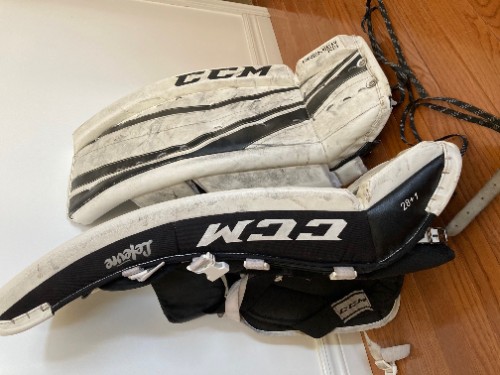CCM 28+1 Junior Pads